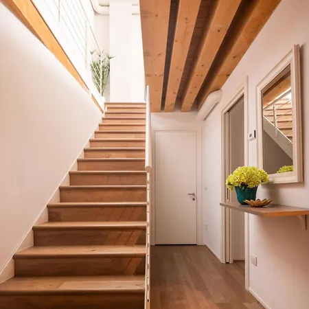Mazzoni R&r Apartamento *