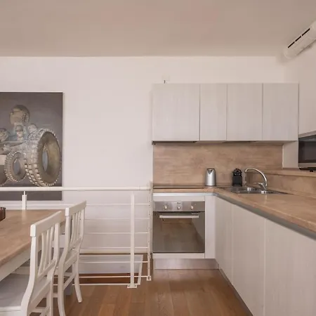 Mazzoni R&r Apartamento Veneza