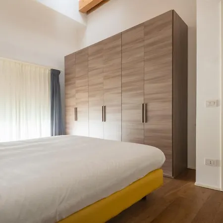 Mazzoni R&r 아파트 *