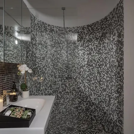 Mazzoni R&r アパート *