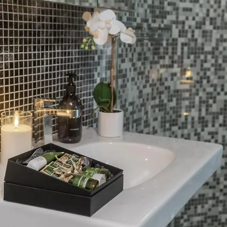 Mazzoni R&r 아파트 *